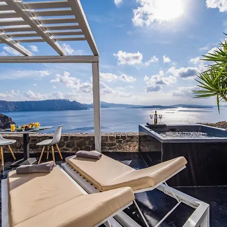 Solstice Luxury Suites